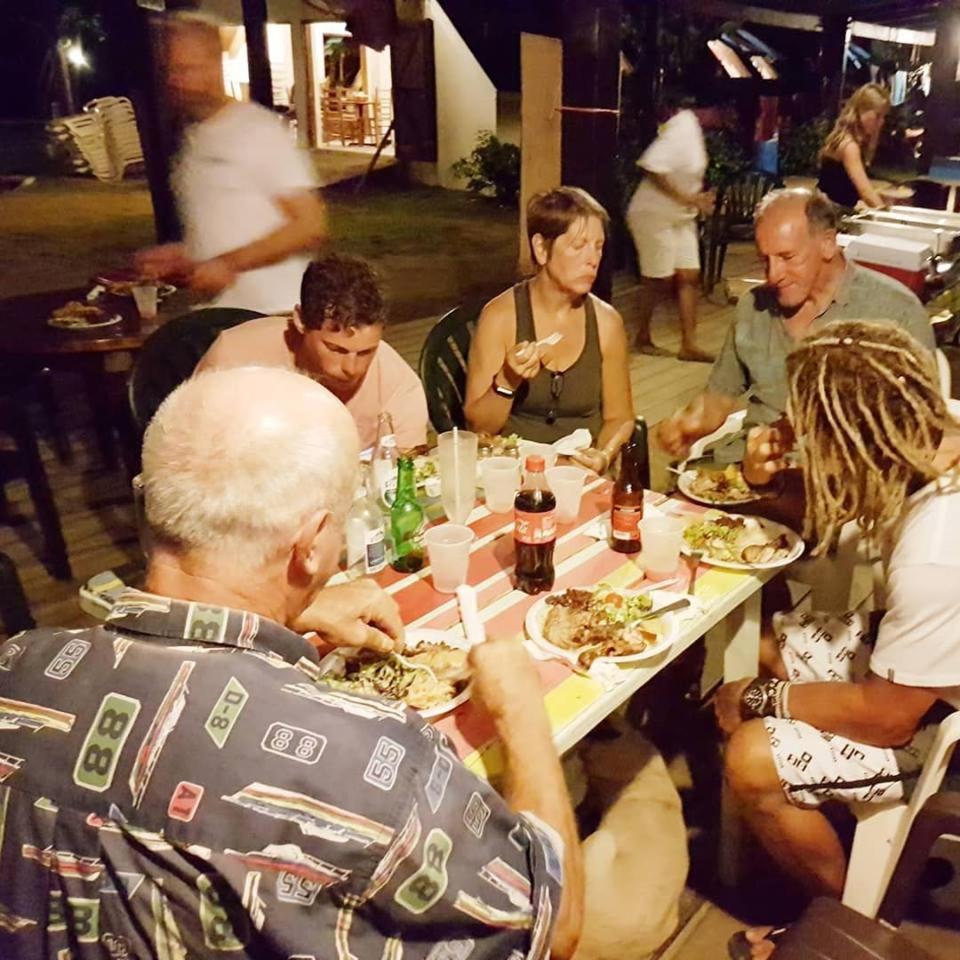 The Reef Beach Huts Hotel Vieux Fort Luaran gambar